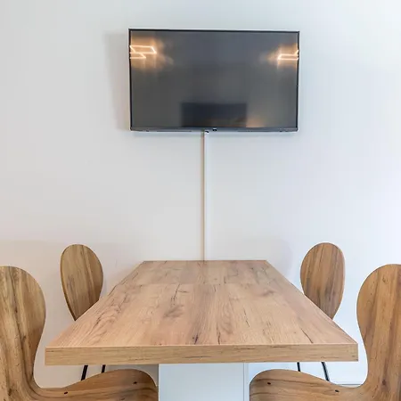 Haus Aaron Fehlingstrasse, 223 Apartamento *